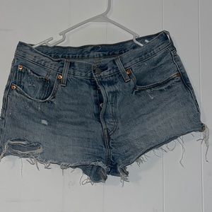 Lighwash Levi Jean Shorts - Levi Strauss & Co